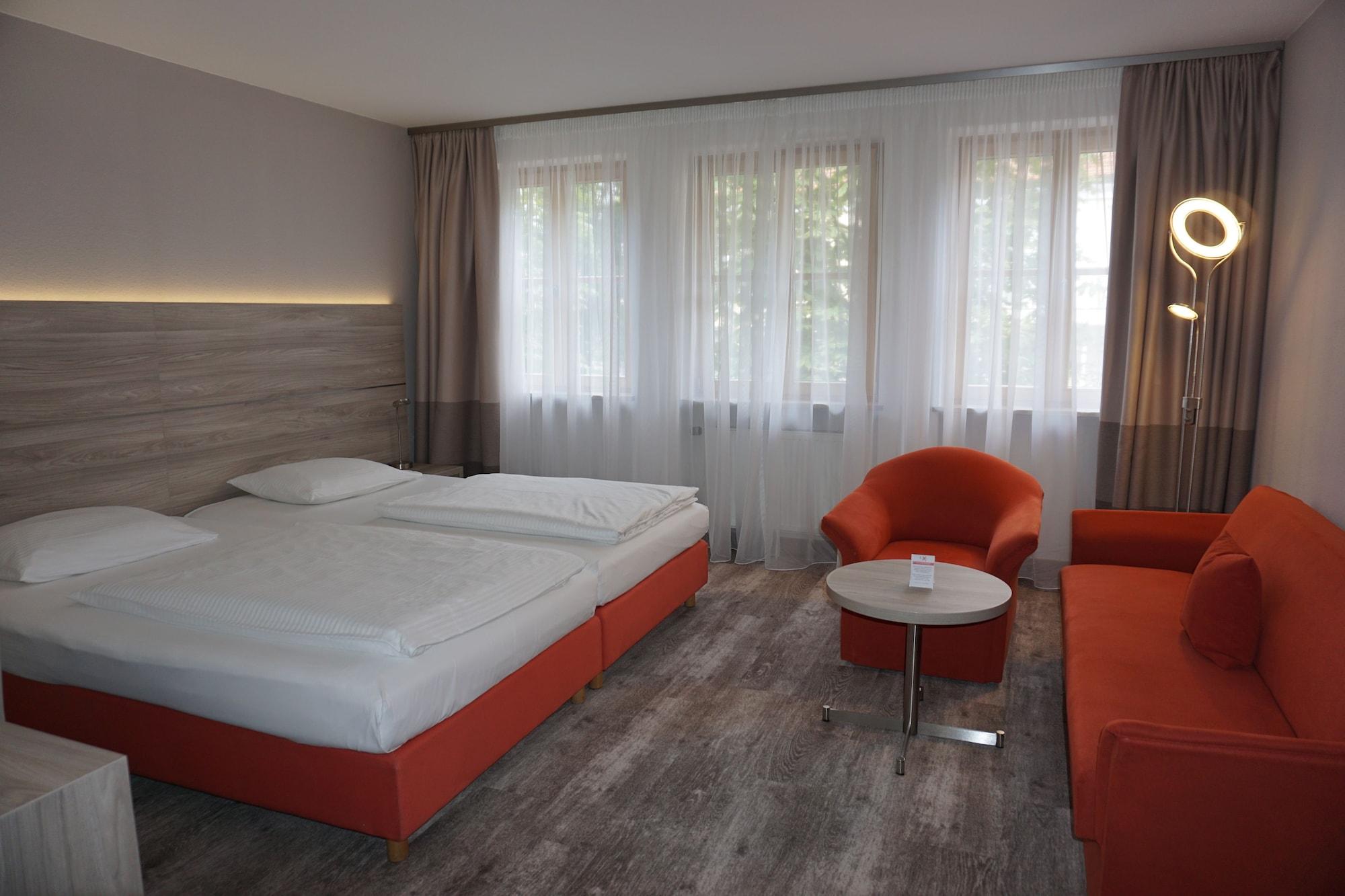Hotel Kastanienhof Ердинг Екстериор снимка