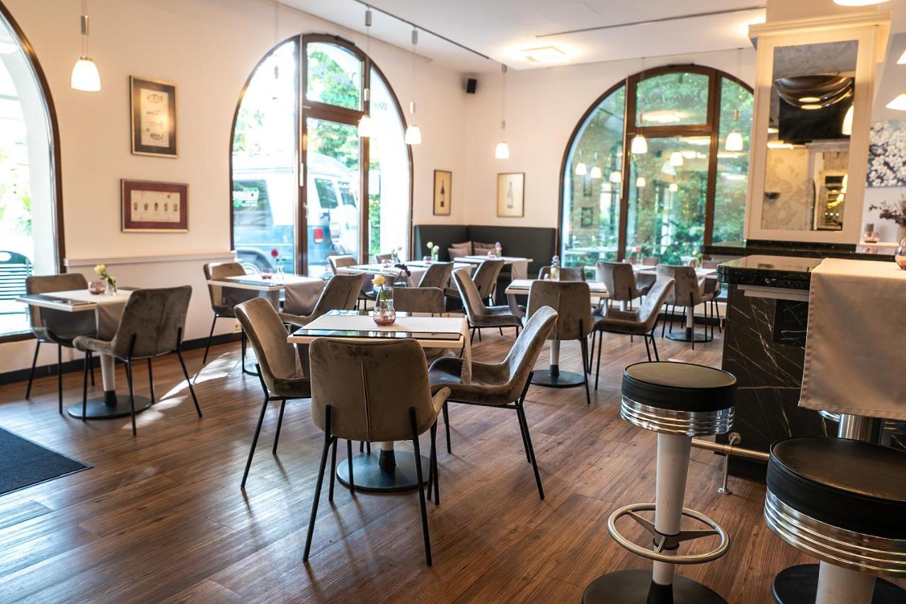 Hotel Kastanienhof Ердинг Екстериор снимка