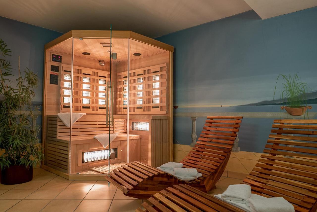 Hotel Kastanienhof Ердинг Екстериор снимка
