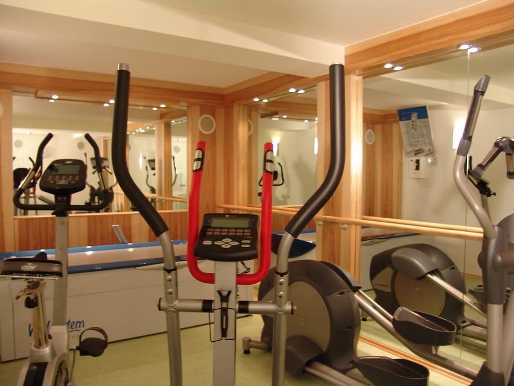 Hotel Kastanienhof Ердинг Екстериор снимка