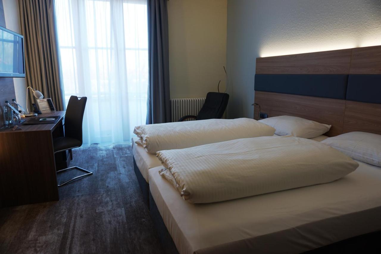 Hotel Kastanienhof Ердинг Екстериор снимка